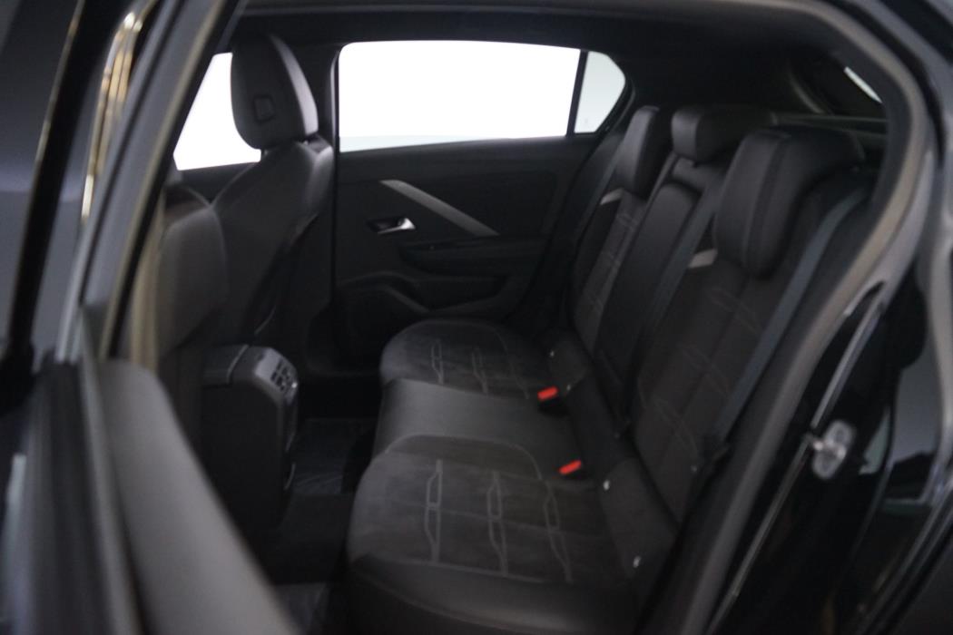 Opel Astra 2022