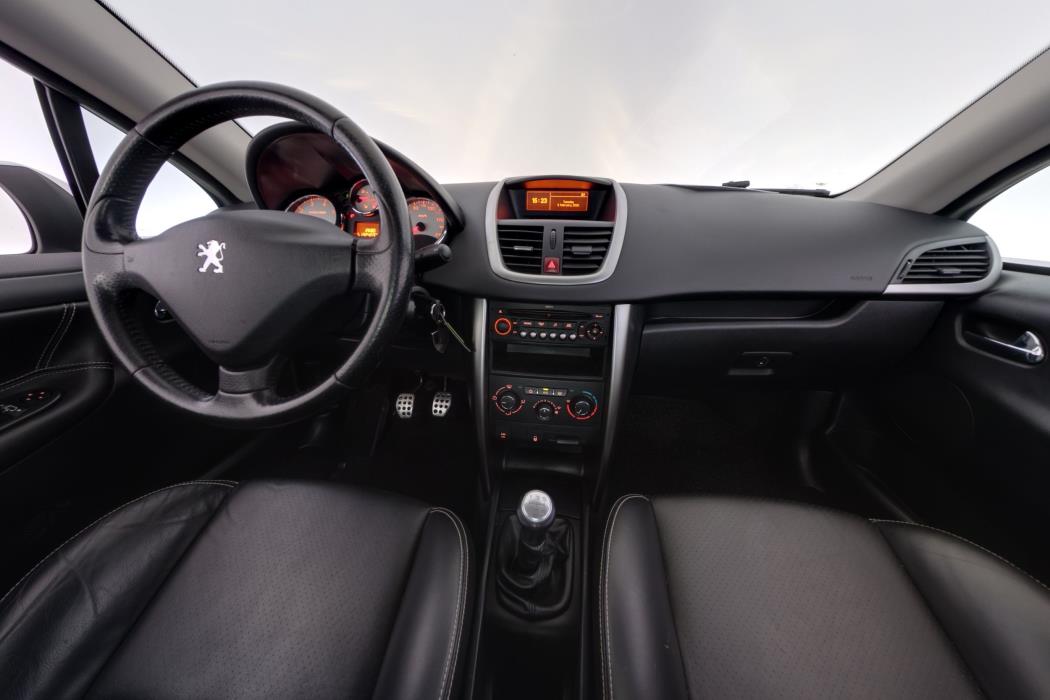 Peugeot 207 2010
