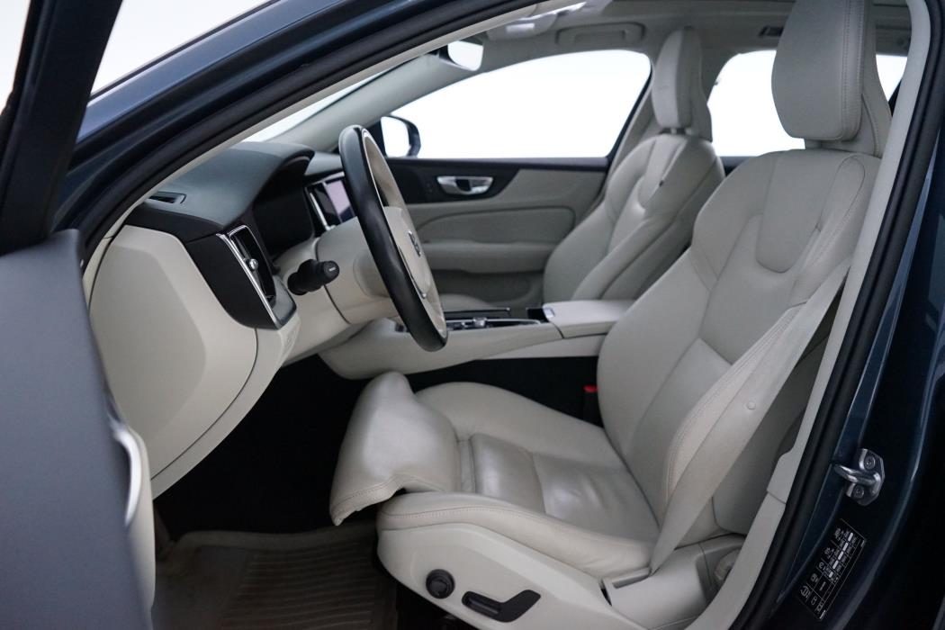 Volvo V60 2019