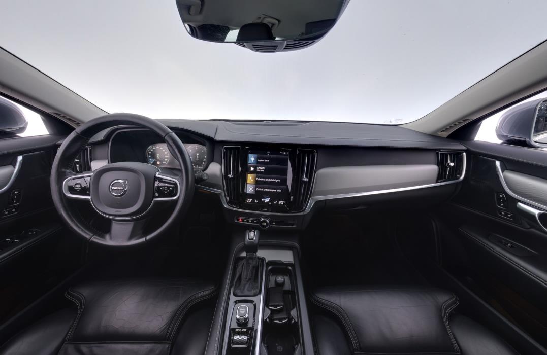 Volvo V90 2020