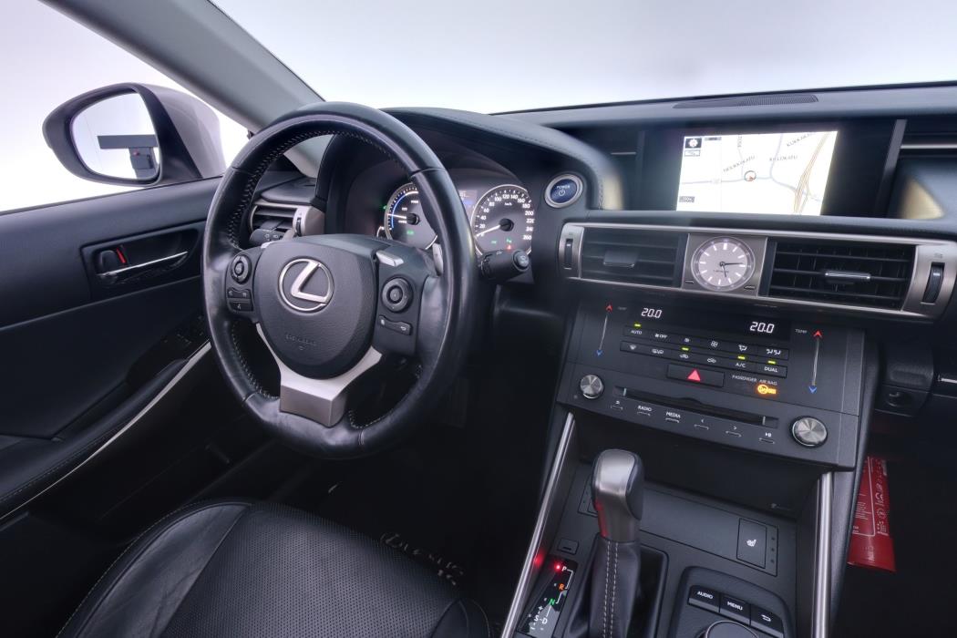 Lexus IS 2017