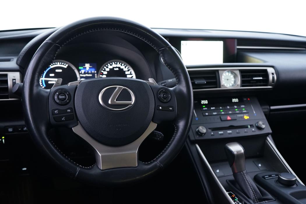 Lexus IS 2017