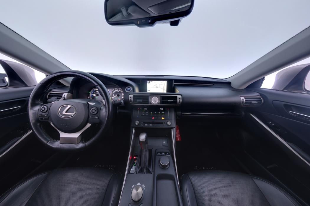 Lexus IS 2017