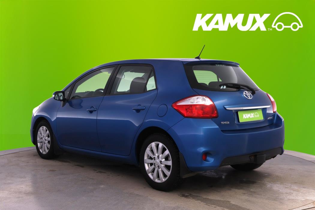 Toyota Auris 2012