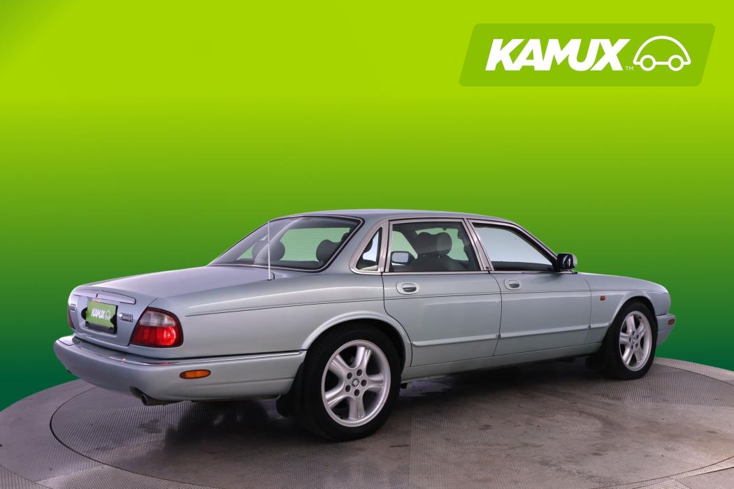 Jaguar Sovereign 2000