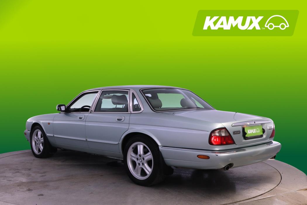 Jaguar Sovereign 2000