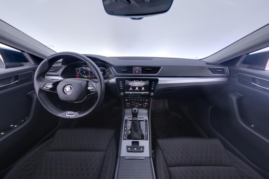 Skoda Superb 2023