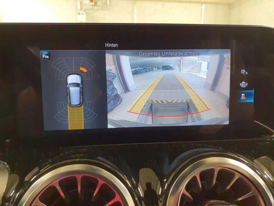 Mercedes-Benz EQB 2023