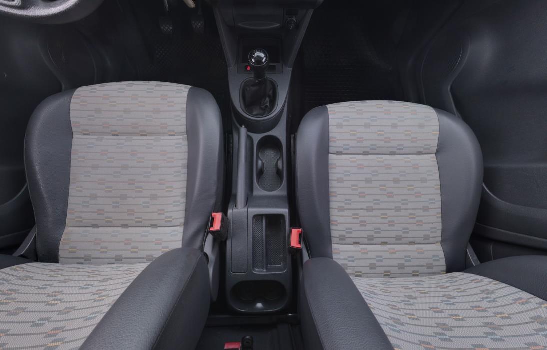 Volkswagen Caddy Maxi 2011