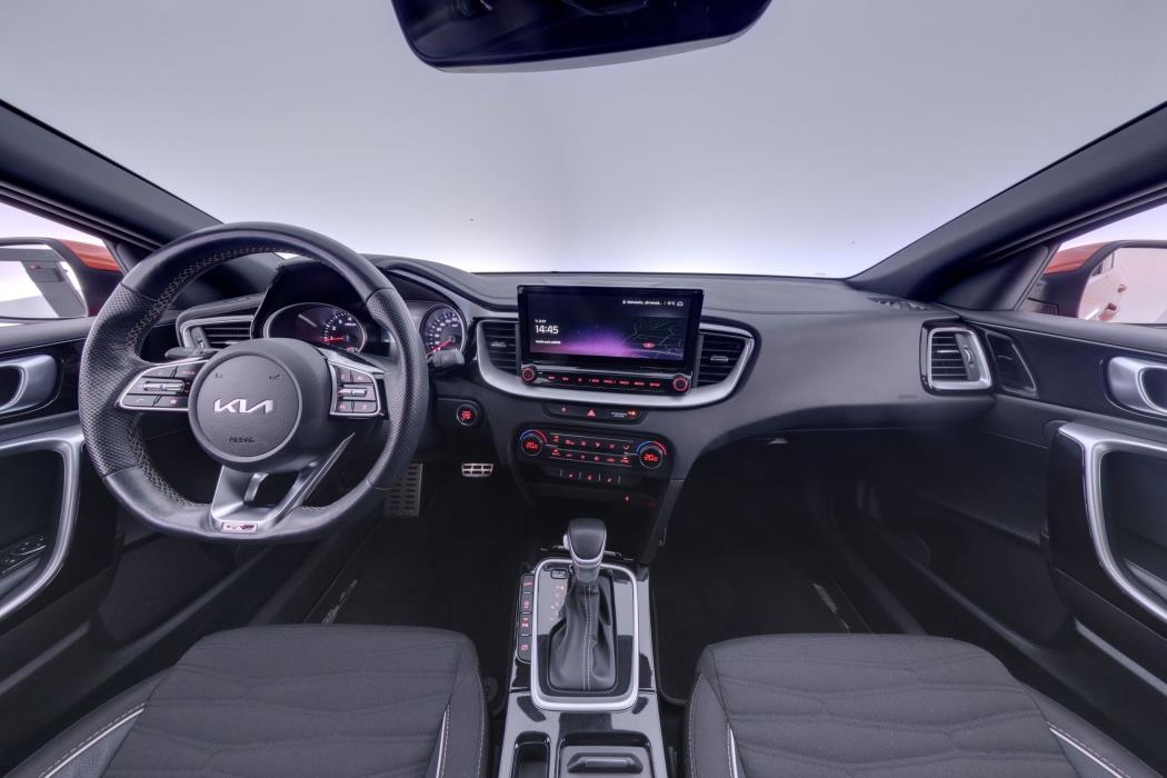 Kia ProCeed 2023