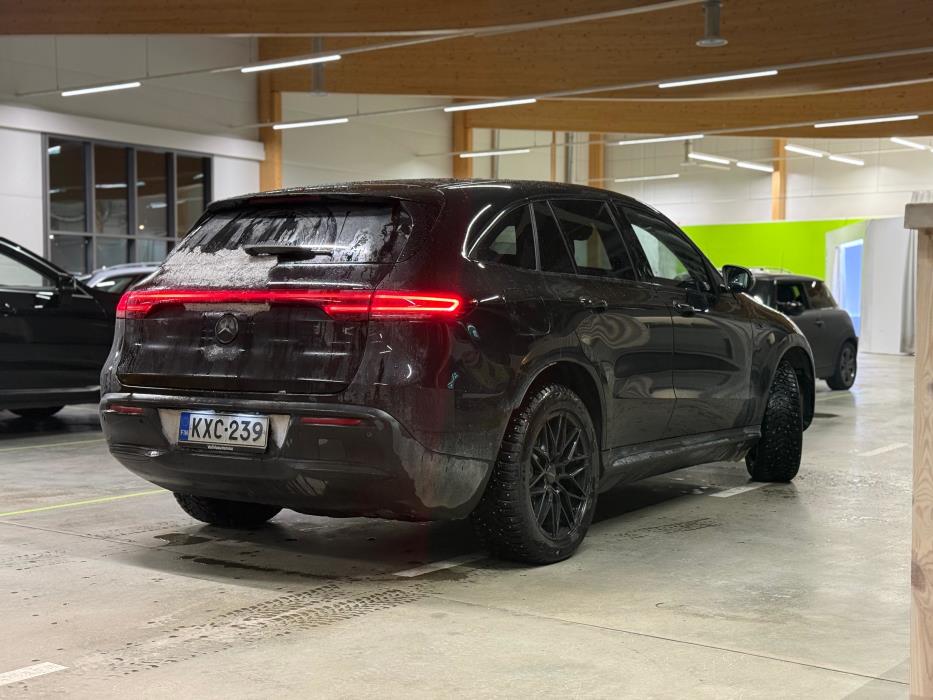 Mercedes-Benz EQC 2021