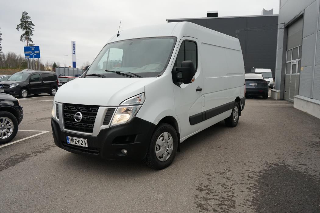Nissan NV400 2016