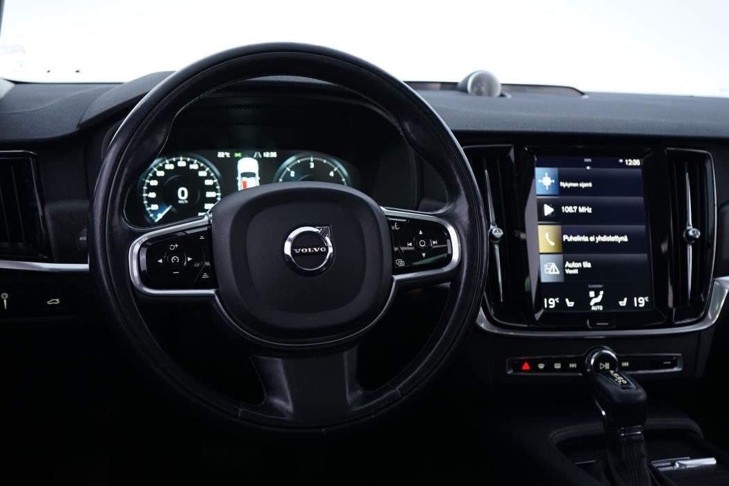 Volvo V90 Cross Country 2017