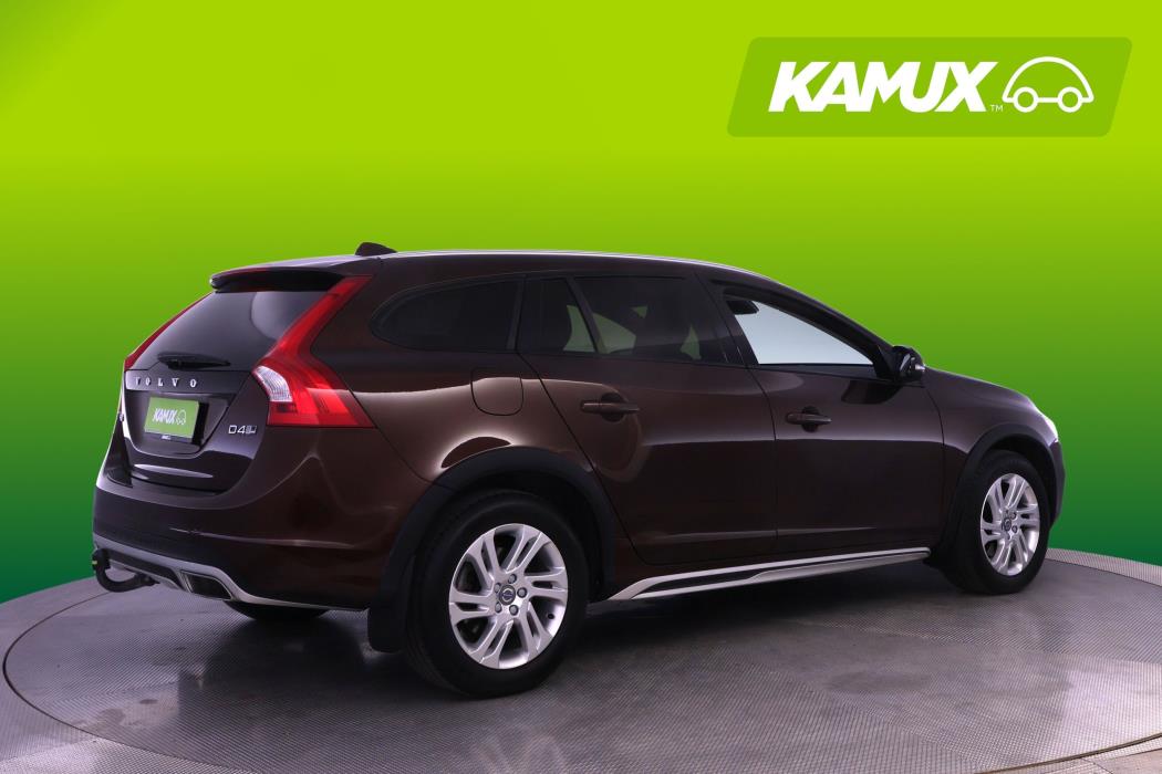 Volvo V60 Cross Country 2018