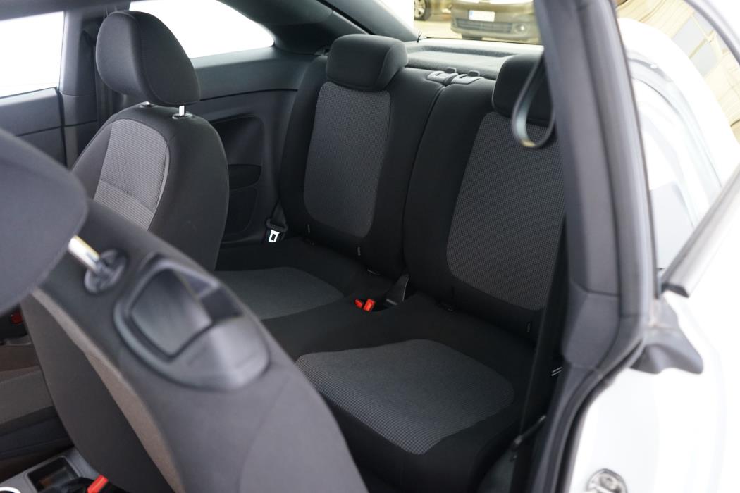 Volkswagen Beetle 2018