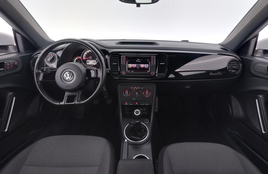 Volkswagen Beetle 2018