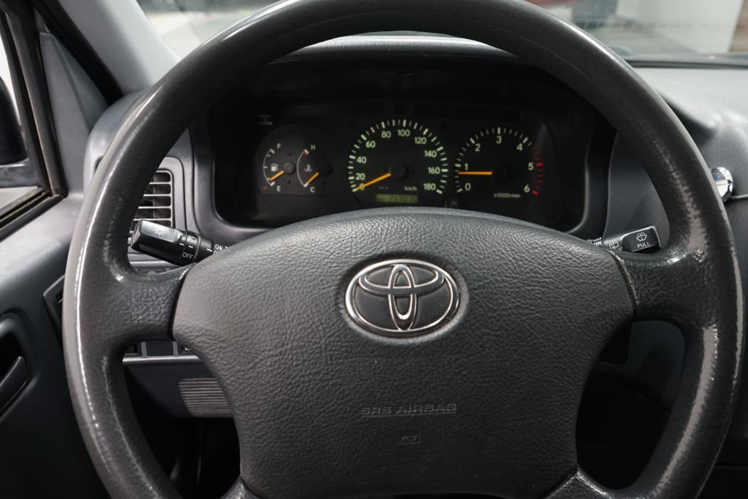 Toyota Hiace 2008