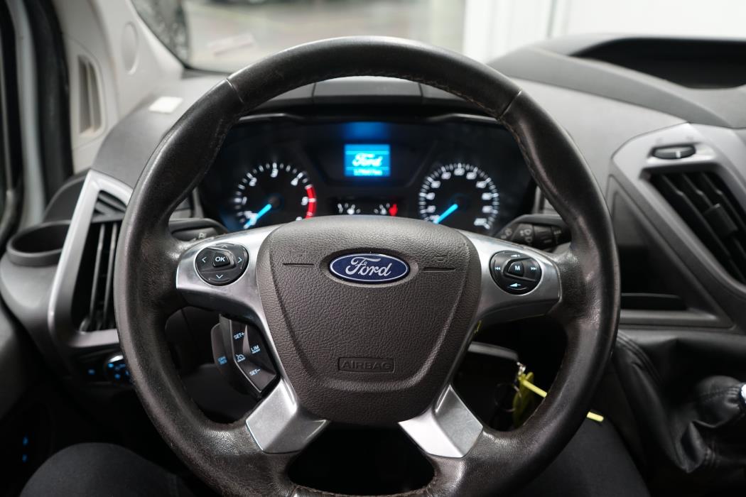 Ford Tourneo Custom 2017