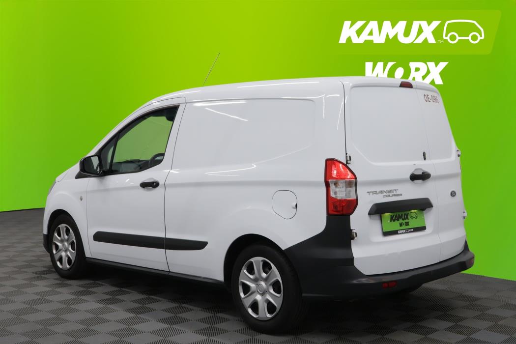 Ford Transit Courier 2022