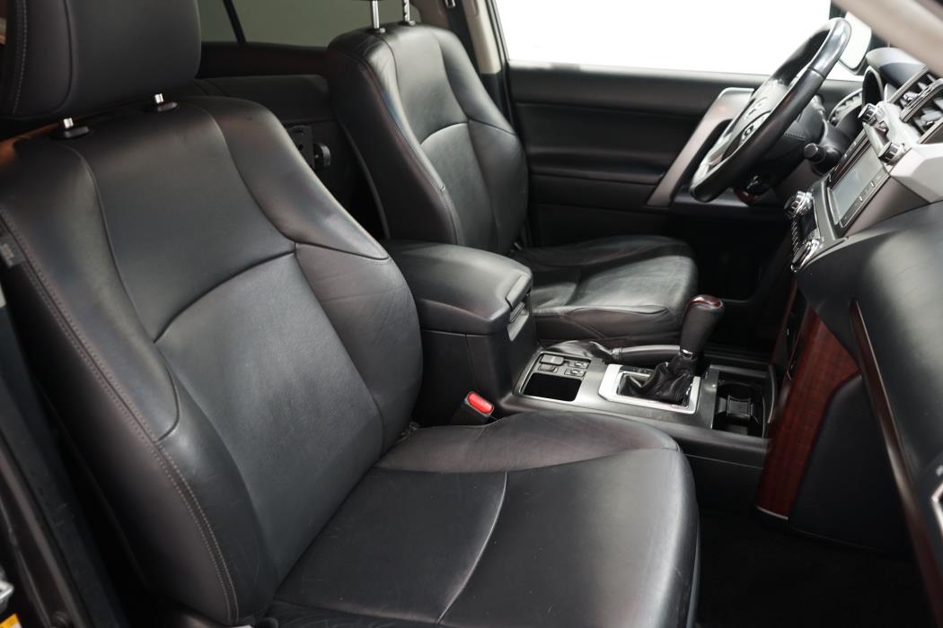 Toyota Land Cruiser 2014