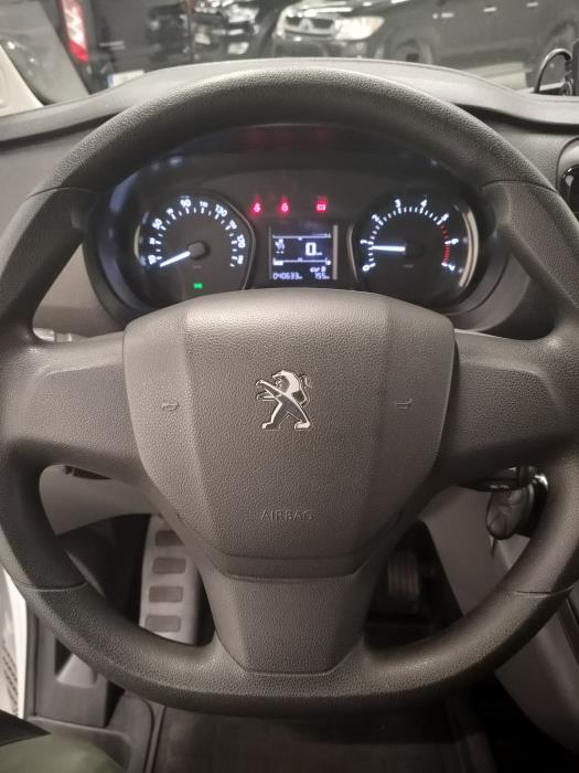 Peugeot Expert 2023