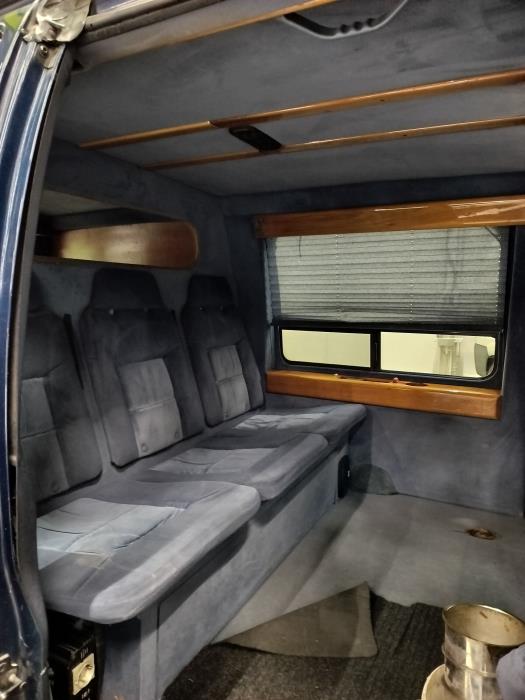 Chevrolet Chevy Van 1999