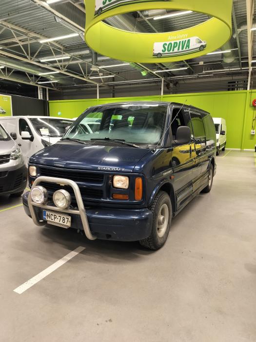 Chevrolet Chevy Van 1999
