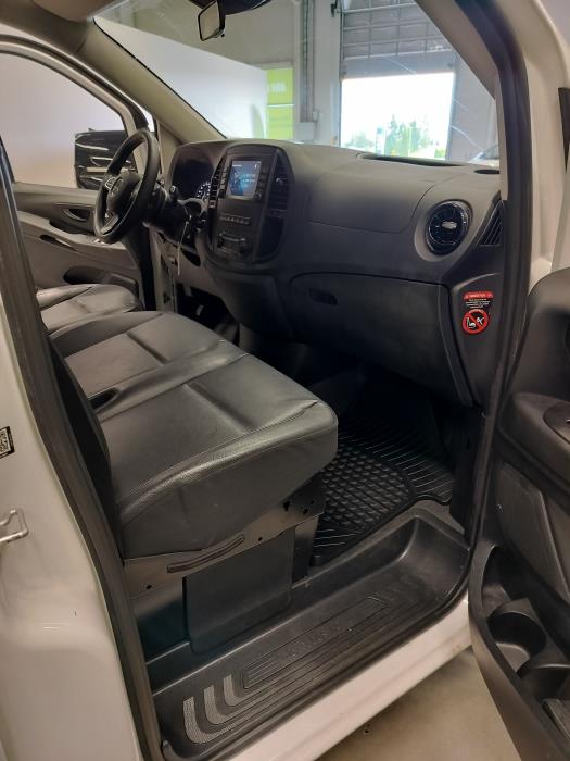Mercedes-Benz Vito 2023