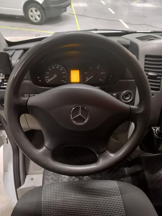 Mercedes-Benz Sprinter 2012