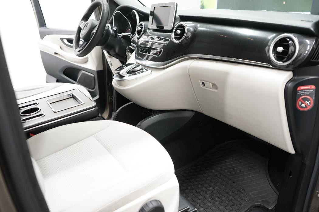Mercedes-Benz V 2015