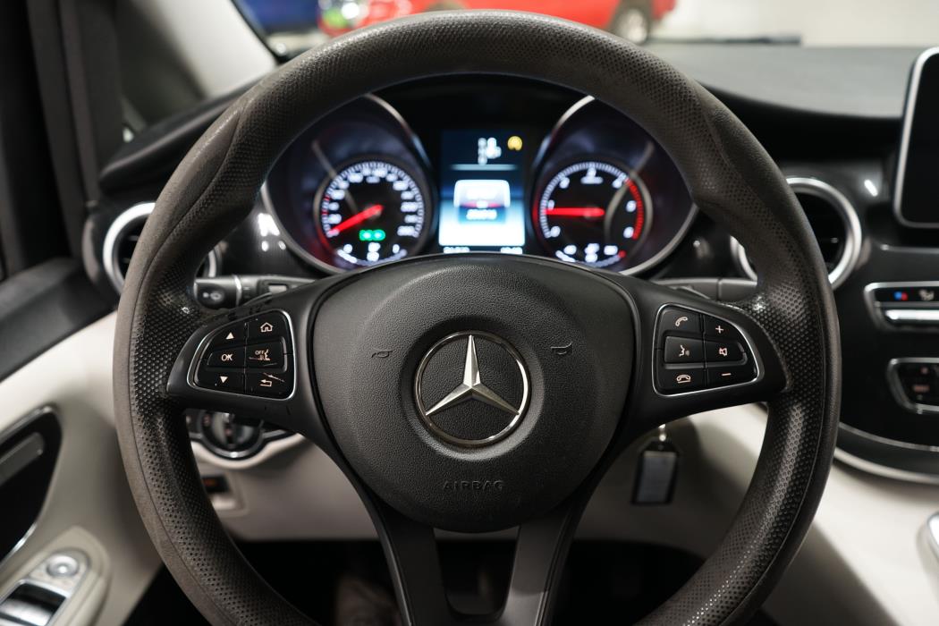 Mercedes-Benz V 2015