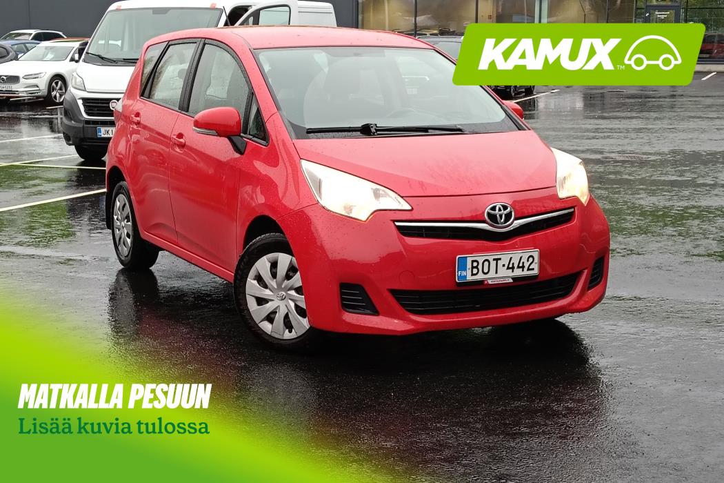 Toyota Verso-S 2011