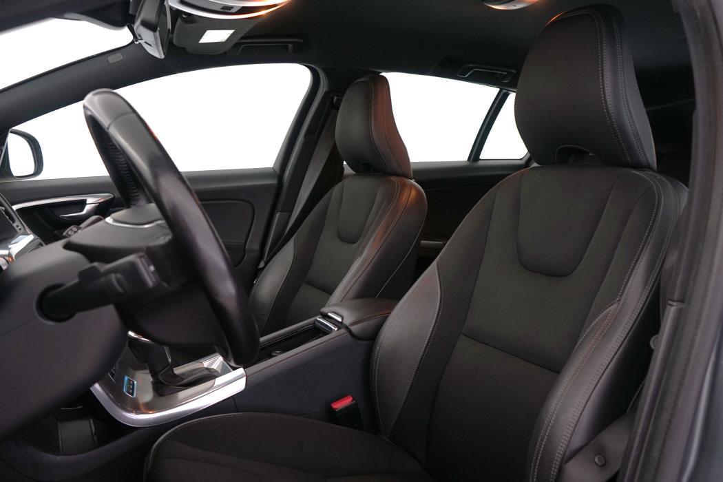 Volvo V60 2016