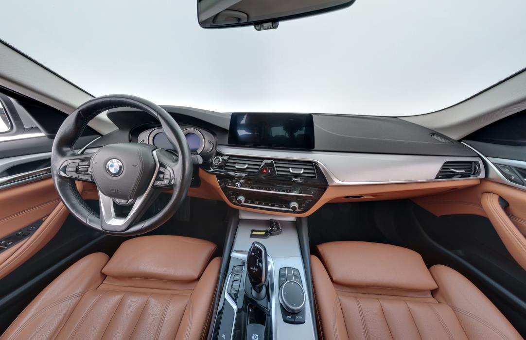 BMW 520 2019