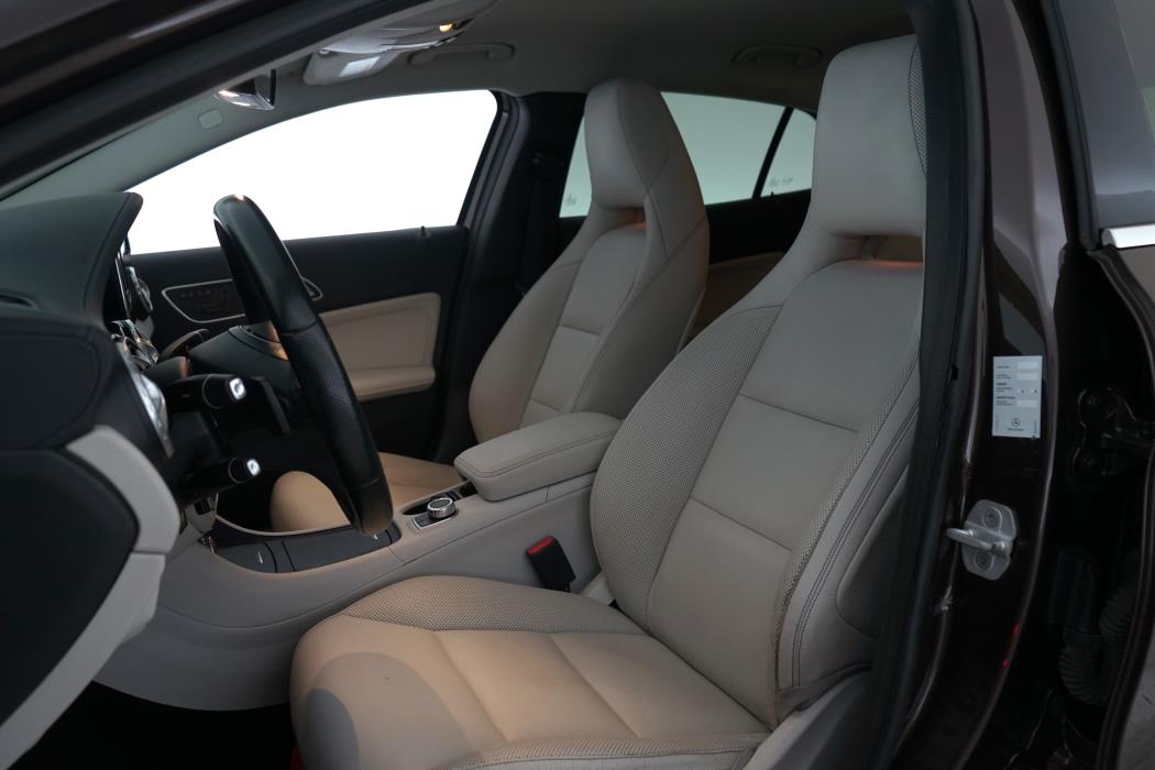 Mercedes-Benz GLA 2014