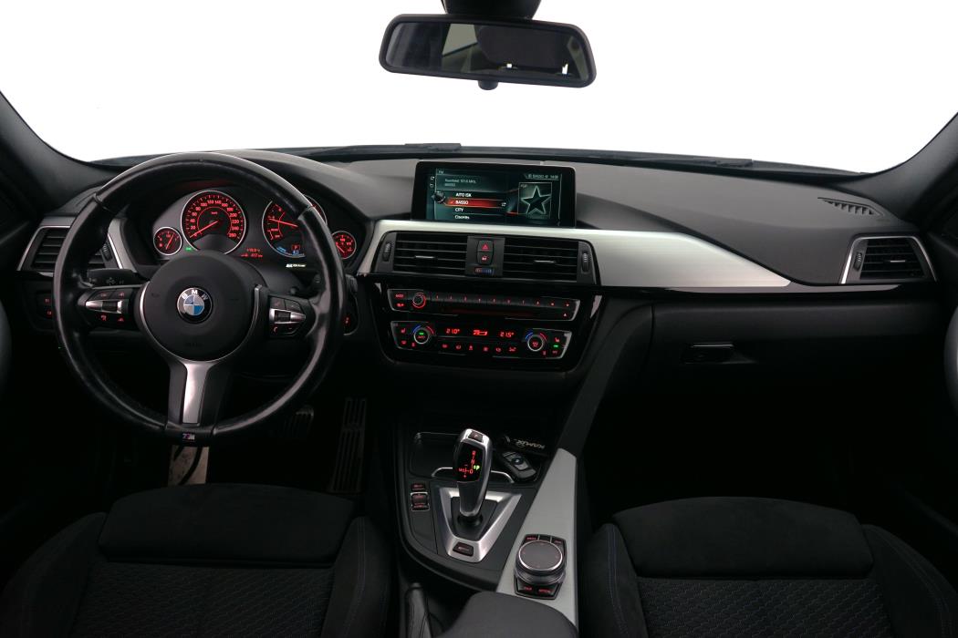BMW 330 2017