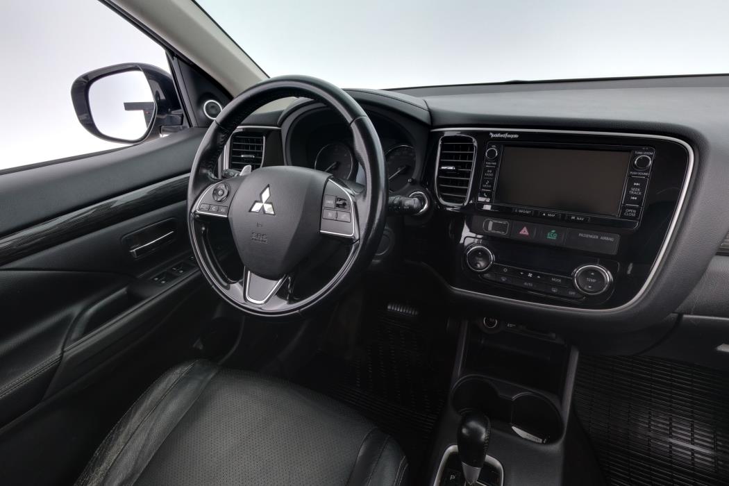 Mitsubishi Outlander 2016