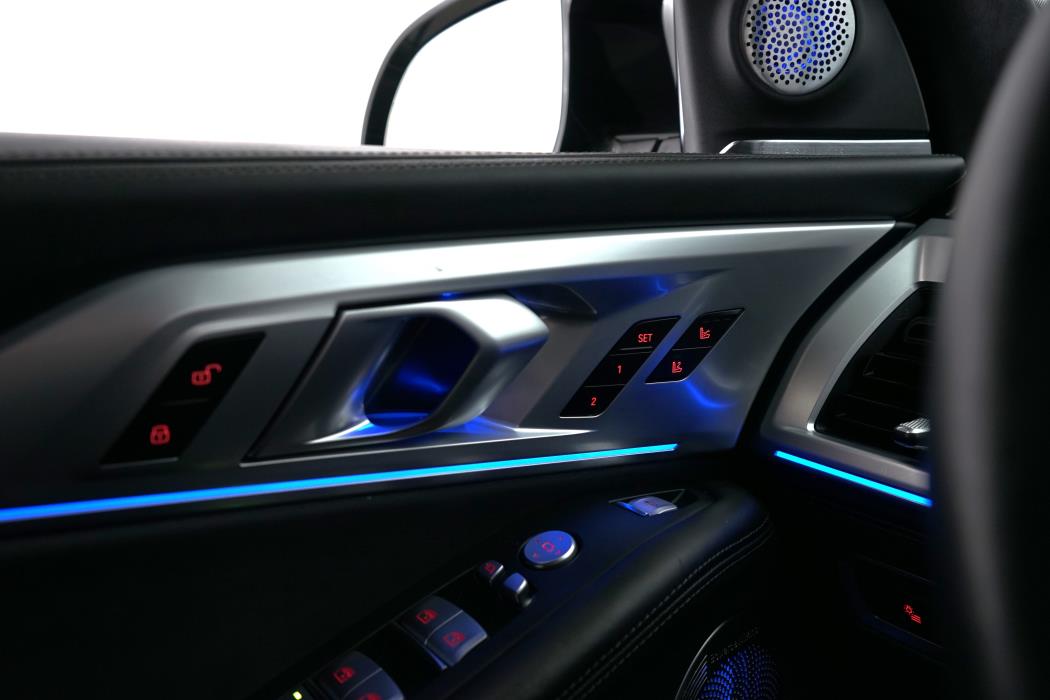 BMW XM 2024