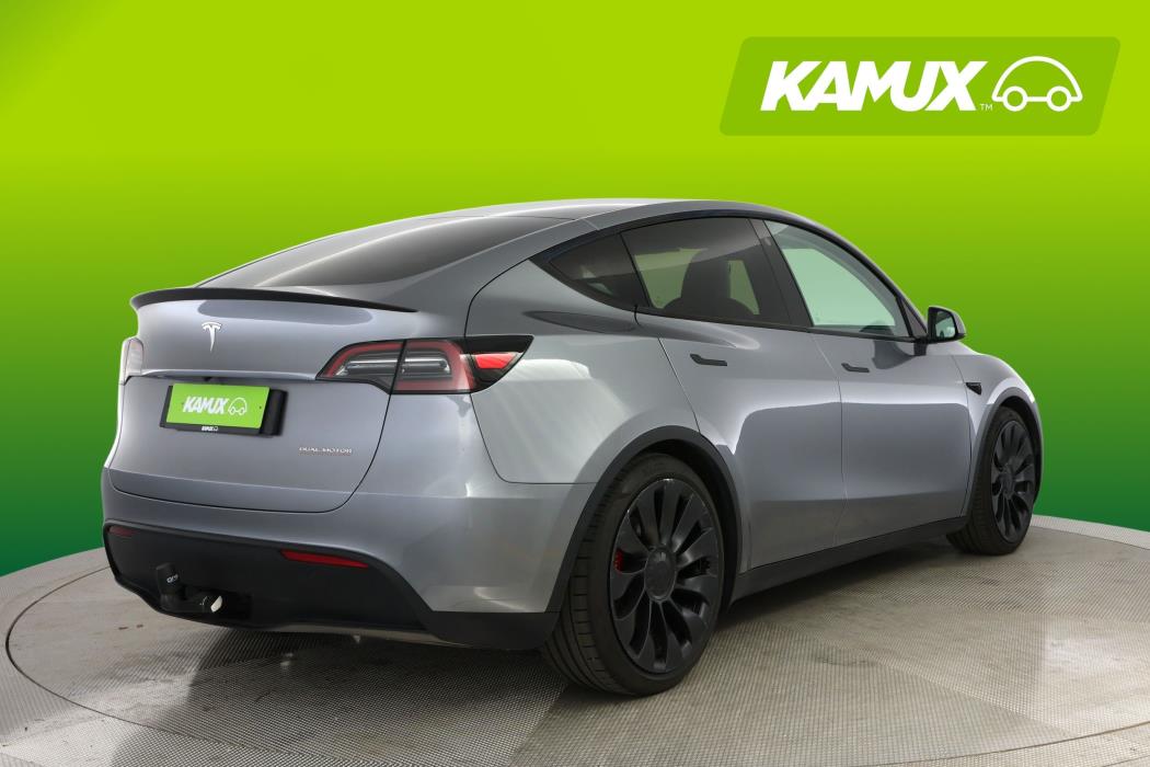 Tesla Model Y 2023