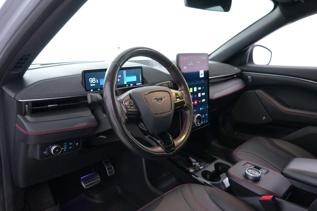 Ford Mustang Mach-E 2021