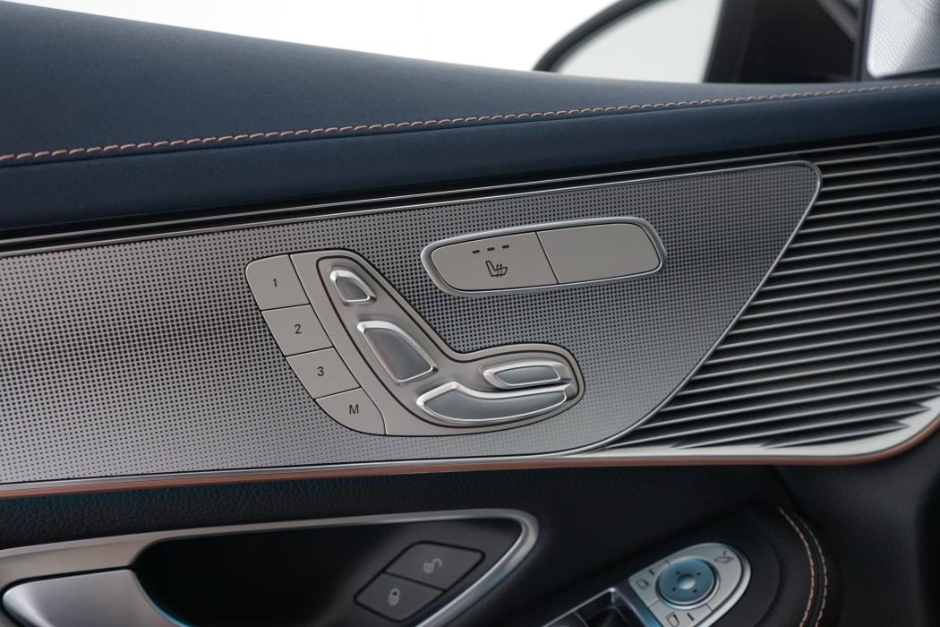 Mercedes-Benz EQC 2020