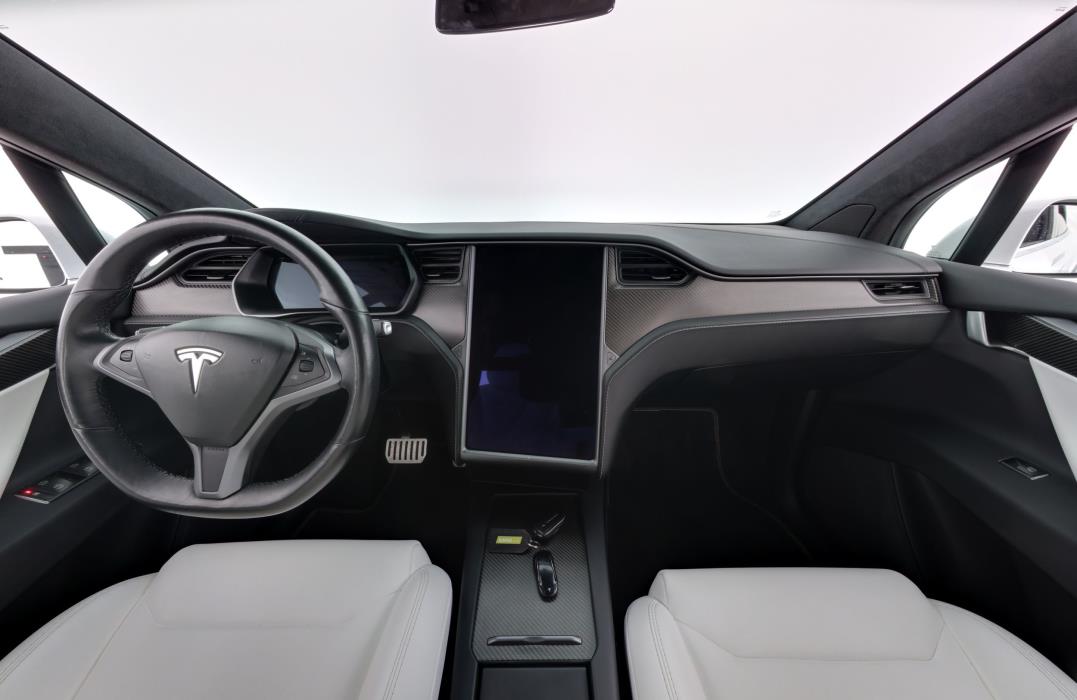 Tesla Model X 2019