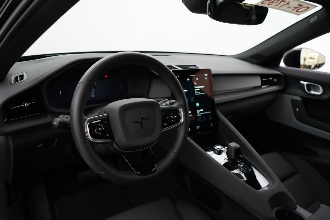 Polestar 2 2024