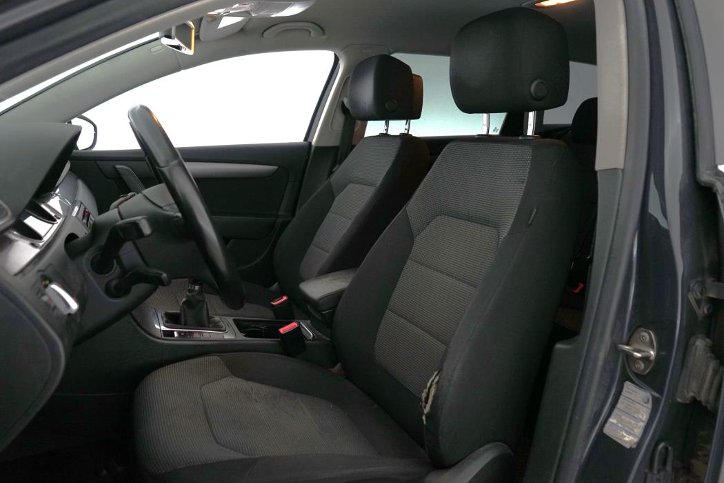 Volkswagen Passat 2012