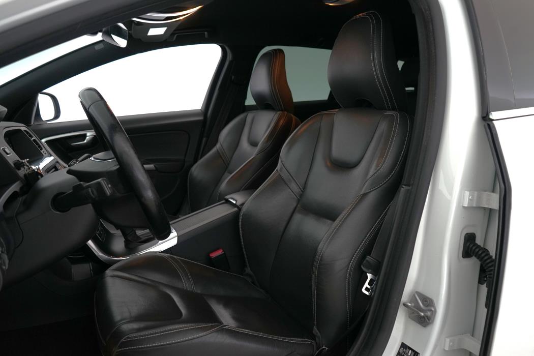 Volvo V60 2016