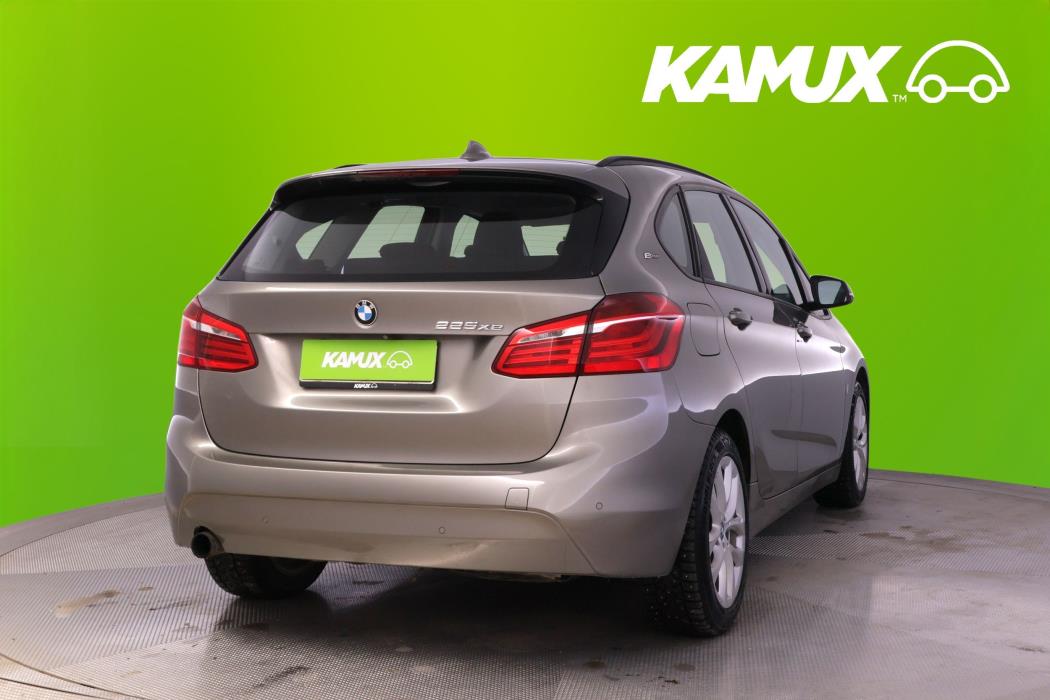 BMW 225 2017