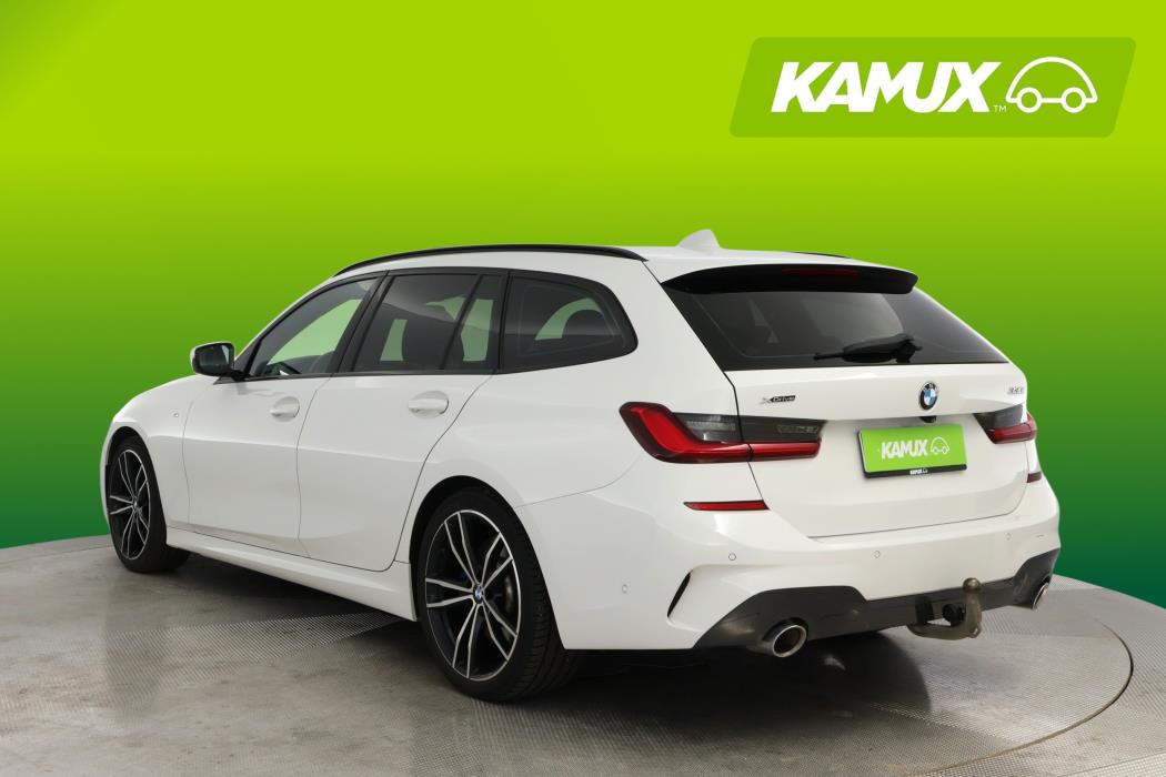 BMW 330 2019
