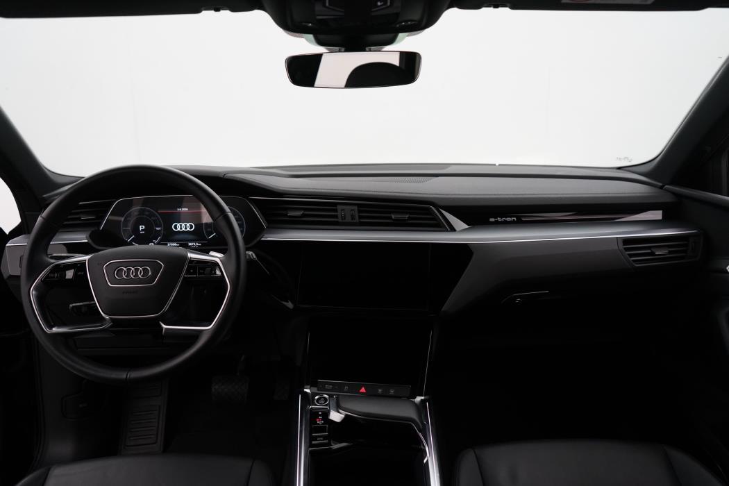 Audi e-tron 2023
