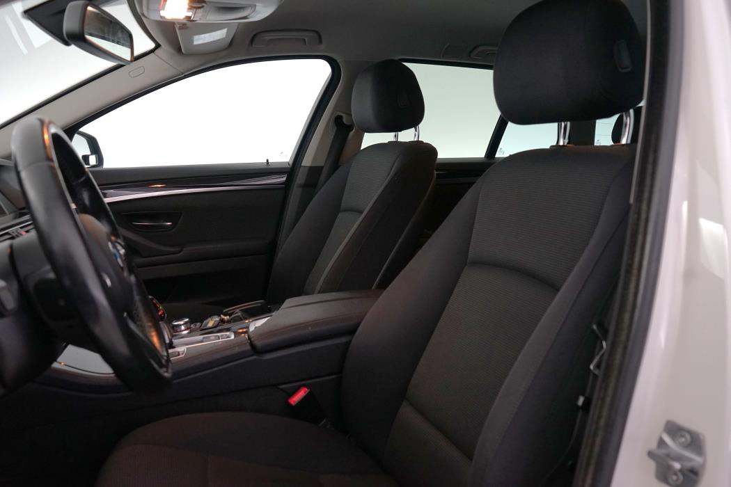 BMW 518 2013