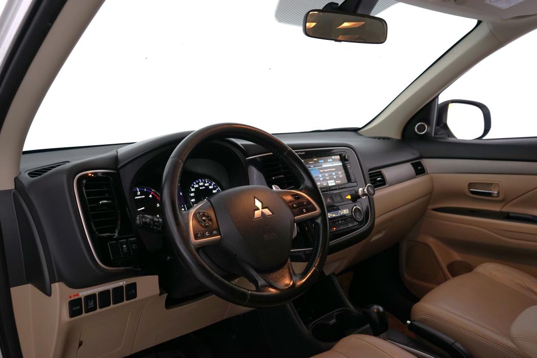 Mitsubishi Outlander 2014